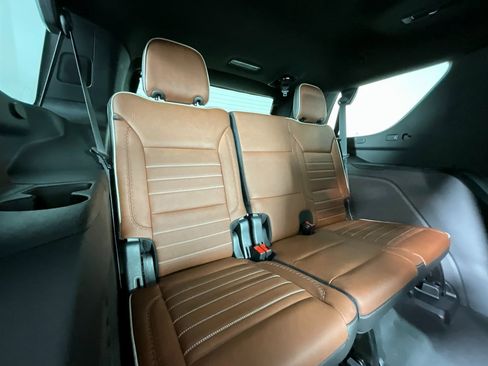 Used 2023 GMC Yukon Denali Ultimate image 24