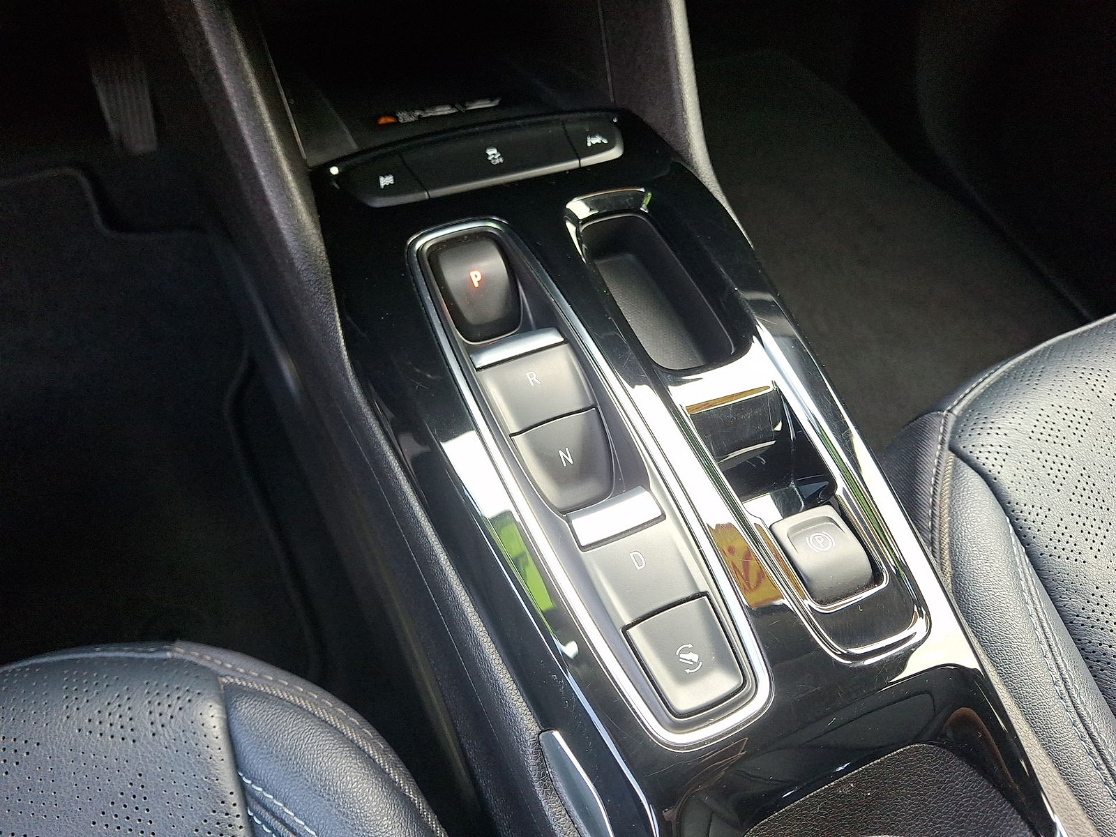 Used 2023 Chevrolet Bolt EUV Premier FWD image 12