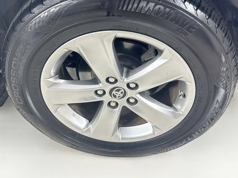 Used 2015 Toyota RAV4 XLE FWD image 36