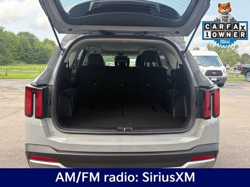 Used 2025 Kia Sorento S w/ Panoramic Sunroof Package AWD/4WD image 4