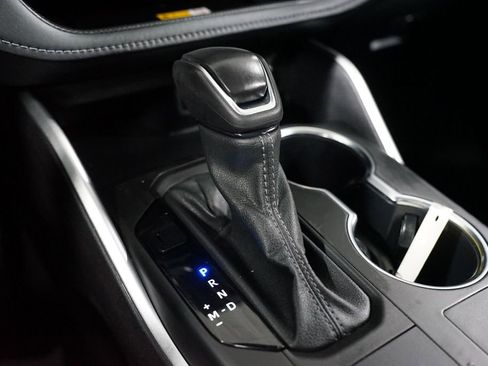 Certified 2024 Toyota Highlander XLE image 22