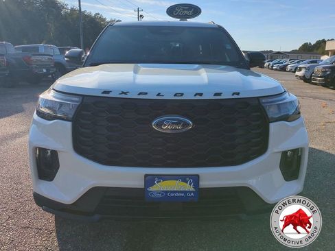 New 2026 Ford Explorer ST-Line w/ ST-Line Street Pack RWD image 10