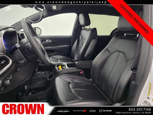Certified 2026 Chrysler Pacifica Select FWD image 20