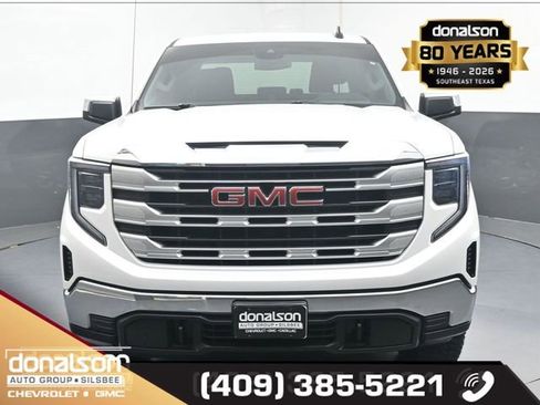 Used 2023 GMC Sierra 1500 SLE AWD/4WD image 3