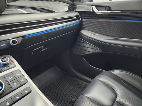 Used 2024 Hyundai Palisade Calligraphy image 16