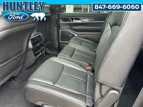 Used 2022 Jeep Wagoneer Series I w/ Premium Group I image 18