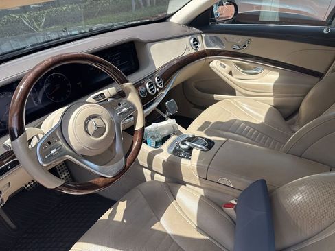 Used 2019 Mercedes-Benz S 560 Sedan image 8