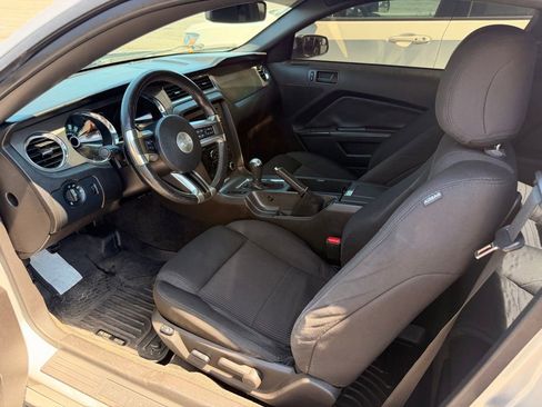 Used 2013 Ford Mustang GT RWD image 5