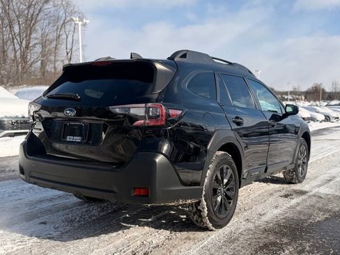 Used 2023 Subaru Outback Onyx Edition image 6