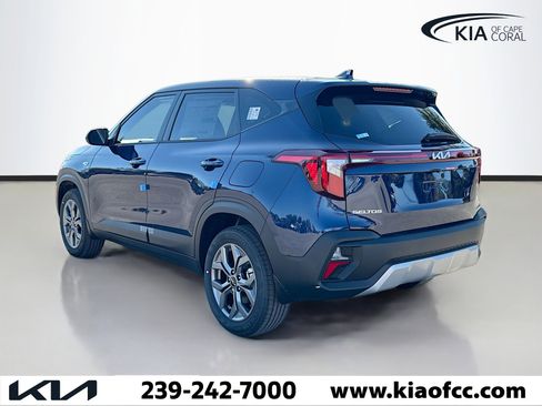 New 2026 Kia Seltos LX image 3
