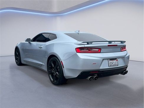 Used 2018 Chevrolet Camaro SS image 4