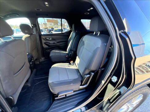Used 2023 Chevrolet Traverse LT w/ LPO, Floor Liner Package image 15