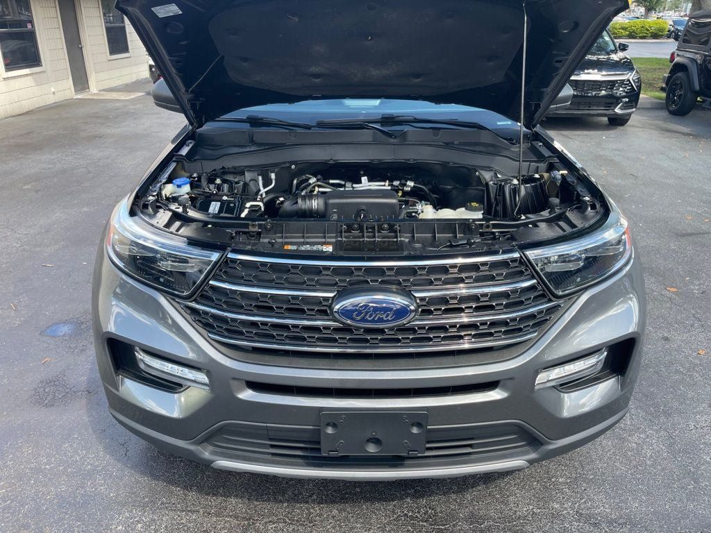 Used 2023 Ford Explorer XLT w/ Equipment Group 202A AWD/4WD image 21