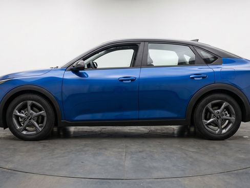 Used 2025 Kia K4 FWD image 5