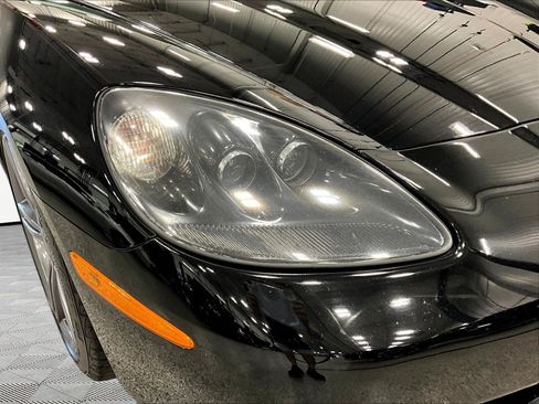 Used 2007 Chevrolet Corvette Coupe w/ Performance Package RWD image 25