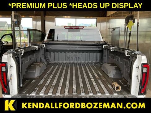 Used 2025 GMC Sierra 2500 AT4 w/ AT4 Premium Plus Package AWD/4WD image 18