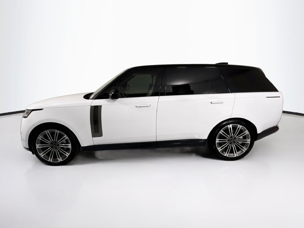 New 2027 Land Rover Range Rover Long Wheelbase SE AWD/4WD image 8