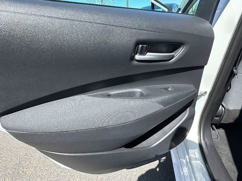 Used 2020 Toyota Corolla LE image 13