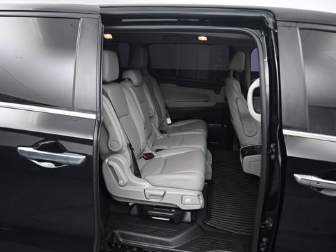 Used 2022 Honda Odyssey Touring image 47