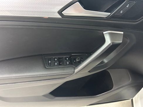 Used 2023 Volkswagen Tiguan S FWD image 16