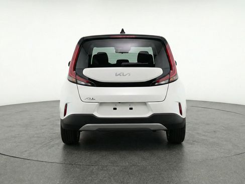 Used 2025 Kia Soul LX w/ LX Technology Package image 7