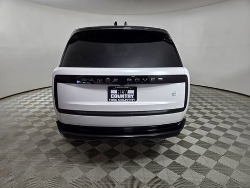 Used 2025 Land Rover Range Rover Long Wheelbase SE AWD/4WD image 4