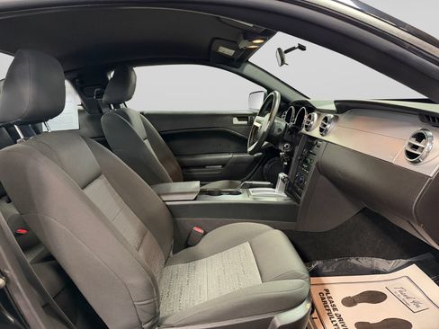 Used 2007 Ford Mustang Premium RWD image 22