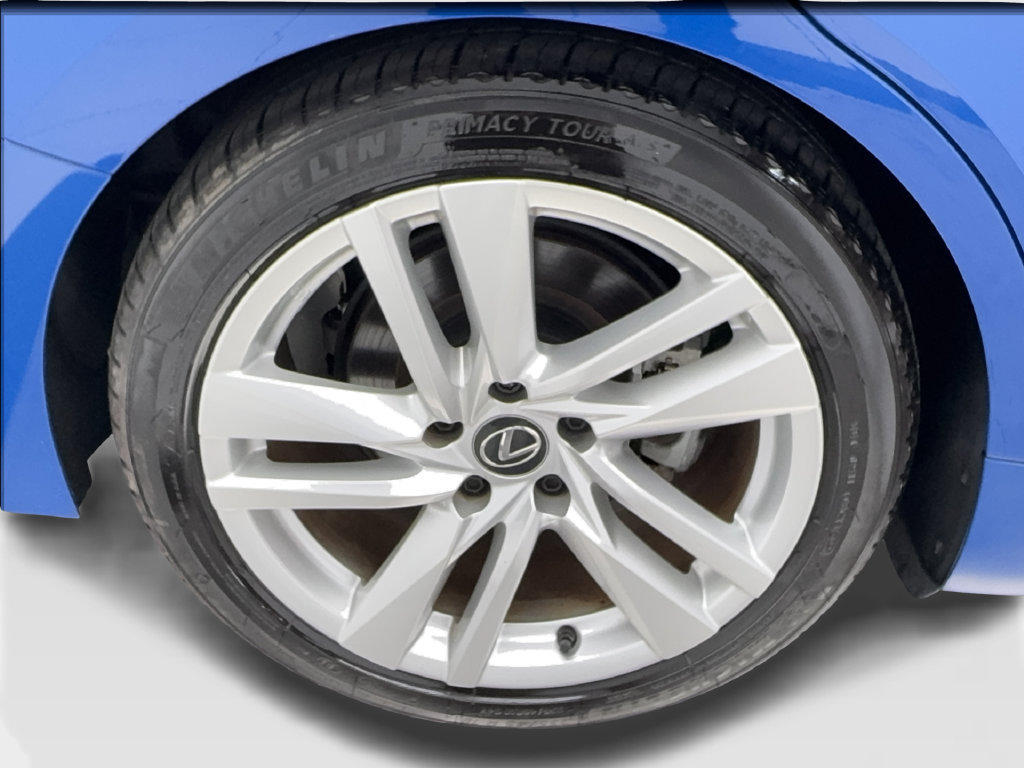 Used 2024 Lexus IS 300 w/ Comfort Package RWD image 18