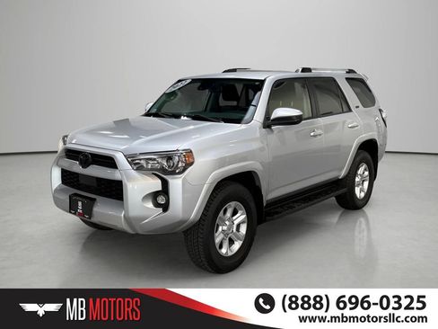 Used 2022 Toyota 4Runner SR5 AWD/4WD image 1