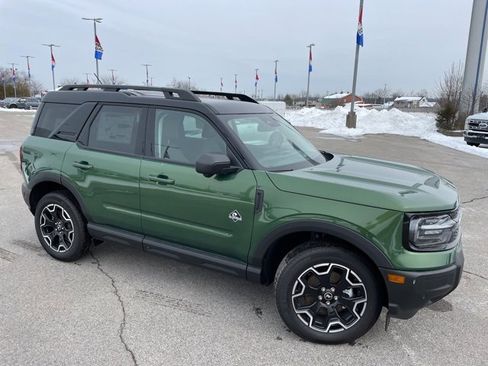 New 2025 Ford Bronco Sport Outer Banks w/ Outer Banks Tech Package+ image 2