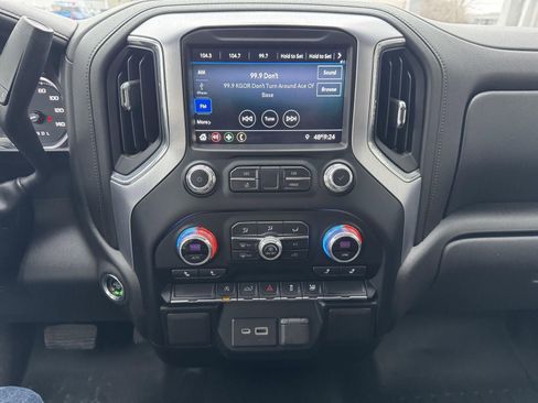 Used 2020 GMC Sierra 1500 Elevation w/ Elevation Value Package image 21