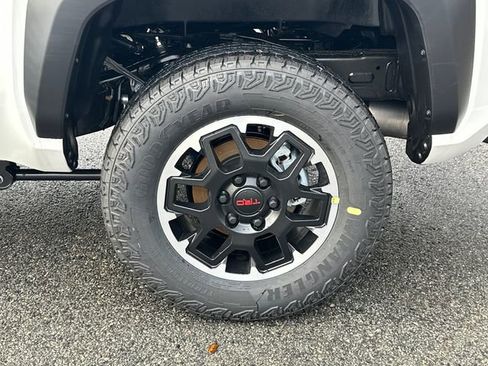 New 2026 Toyota Tacoma TRD Off-Road image 10