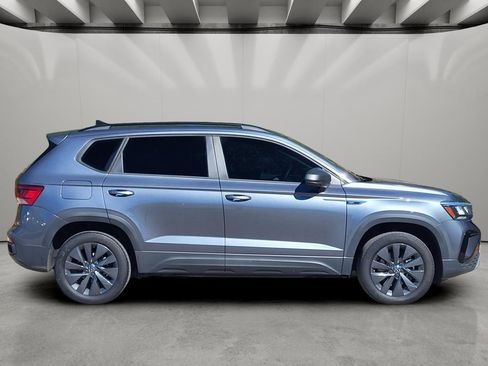 Used 2023 Volkswagen Taos S FWD image 4