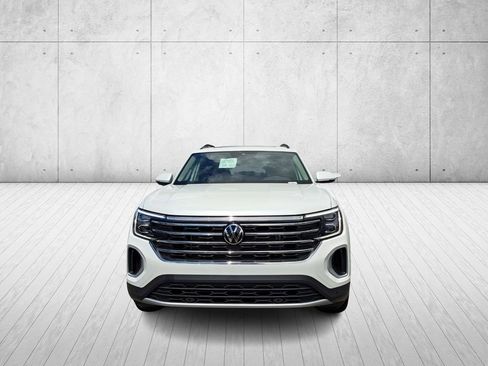 New 2026 Volkswagen Atlas SE FWD image 2