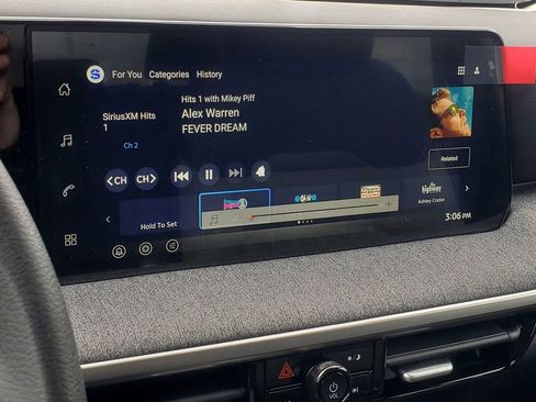 New 2026 Nissan Kicks SV AWD/4WD image 21