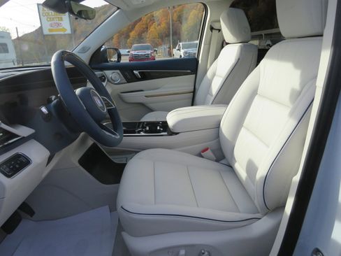 New 2026 Buick Enclave Avenir w/ Super Cruise Package image 14