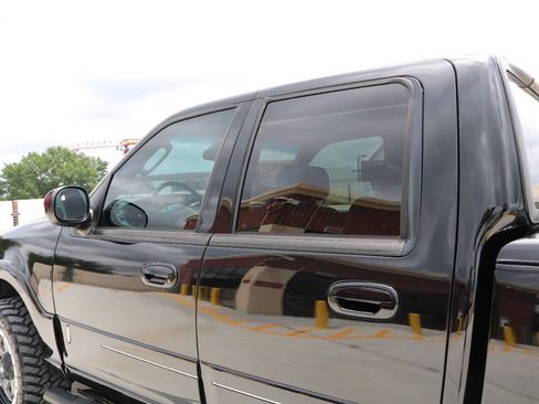Used 2002 Lincoln Blackwood RWD image 45