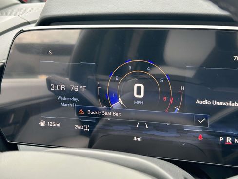 New 2026 Chevrolet Suburban Premier image 23