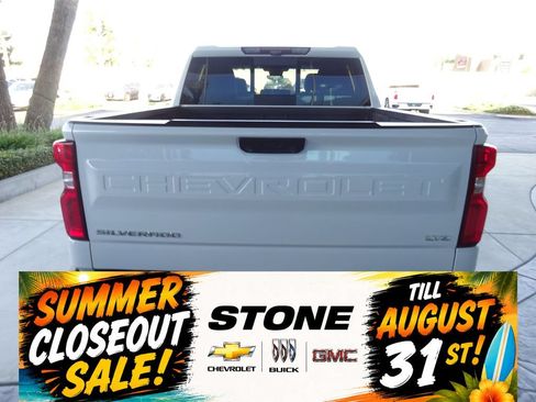 Certified 2022 Chevrolet Silverado 1500 LTZ w/ Technology Package AWD/4WD image 6