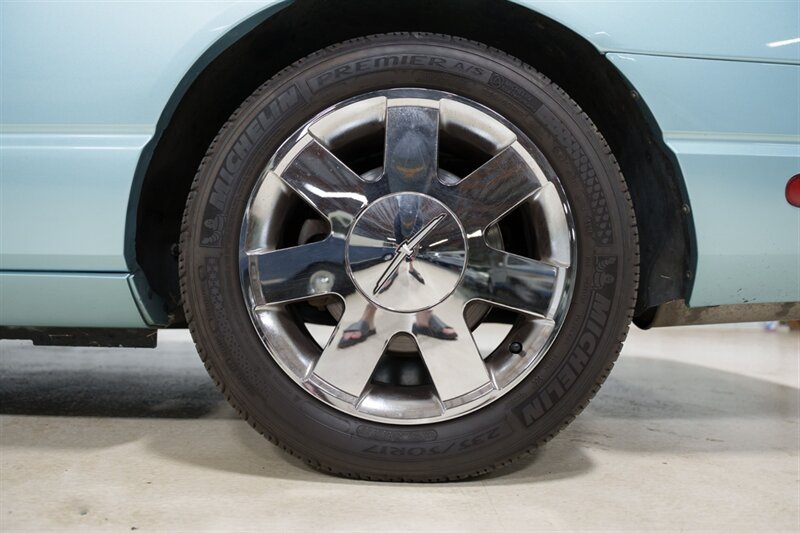 Used 2002 Ford Thunderbird RWD image 10