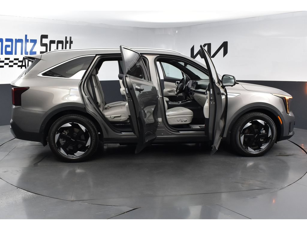 Certified 2025 Kia Sorento SX Prestige AWD/4WD image 28