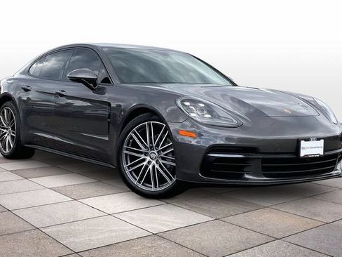 Used 2018 Porsche Panamera 4 w/ Premium Package Plus AWD/4WD image 2