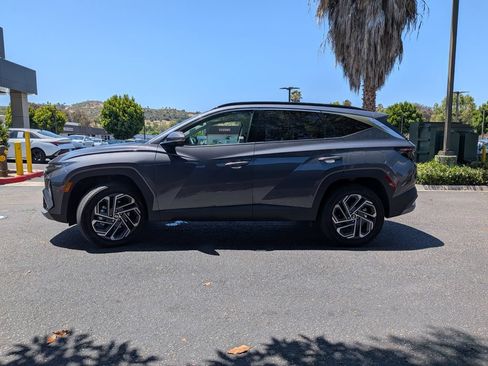 Used 2025 Hyundai Tucson Limited AWD/4WD image 5