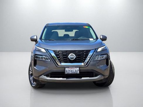 Used 2021 Nissan Rogue SV FWD image 2