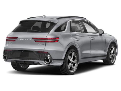 Used 2022 Genesis GV70 3.5T Sport w/ Sport Prestige Package AWD/4WD image 5
