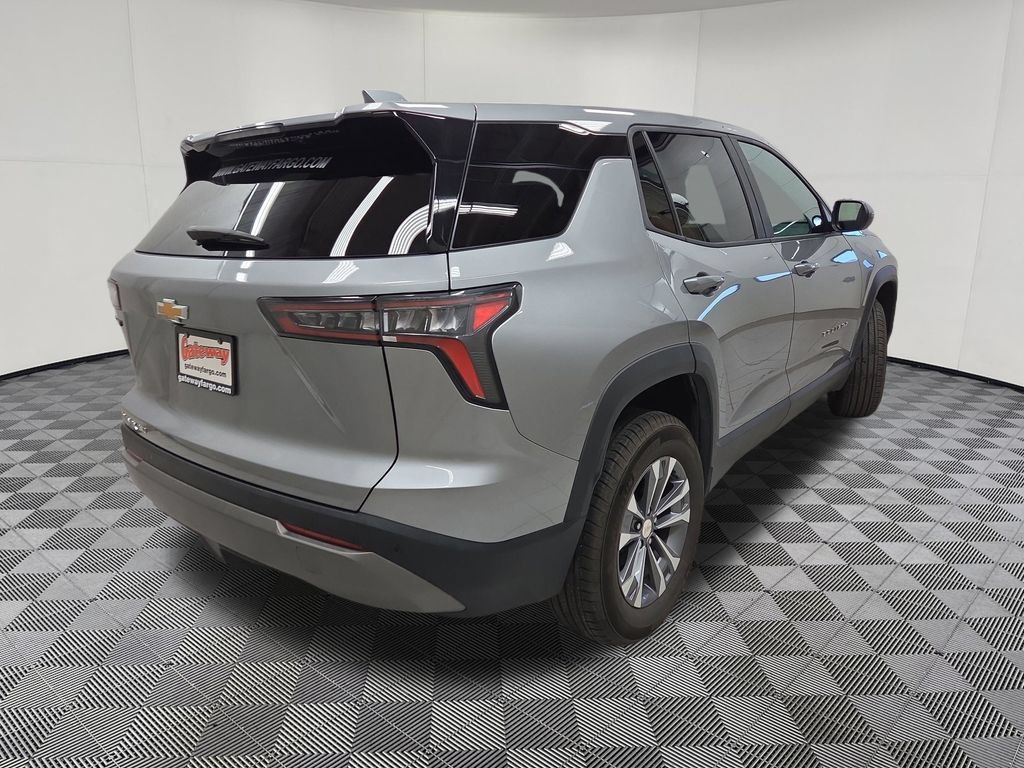 Used 2026 Chevrolet Equinox LT AWD/4WD image 4