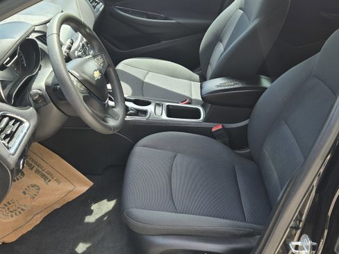 Used 2018 Chevrolet Cruze LT image 15