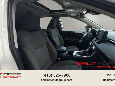 Used 2022 Toyota RAV4 XLE w/ Convenience Package FWD image 15