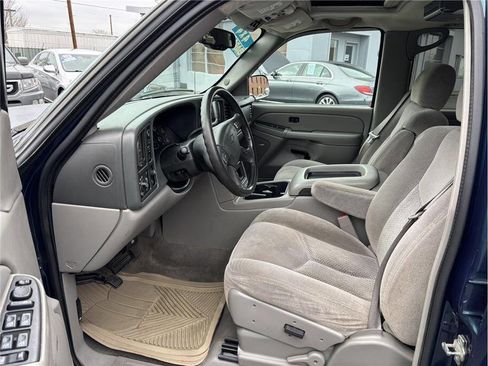 Used 2006 Chevrolet Suburban LS w/ Smart Select Package image 10