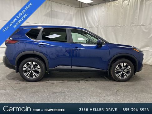 Used 2023 Nissan Rogue SV w/ SV Premium Package image 2
